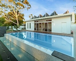 Westralia Pools Mt Clarmont infinity edge reno 26 (Small)