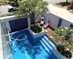 9 North beach pool 7