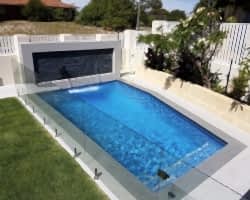Mullaloo pool with water feature