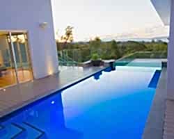Yallingup glass window pool