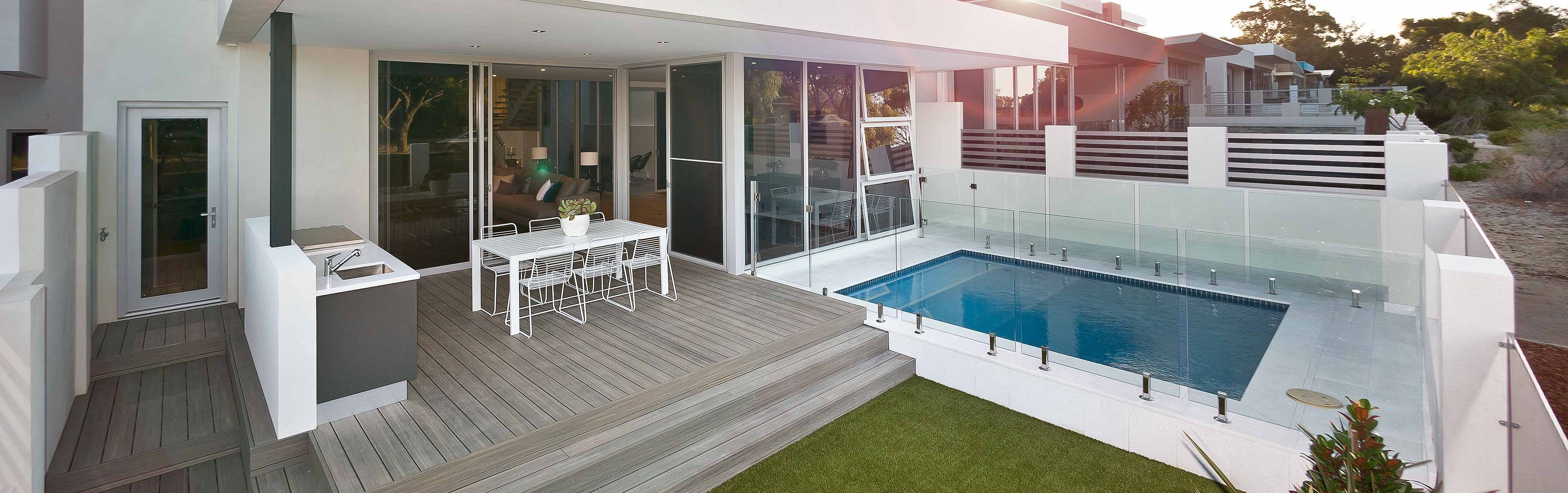 Custom swimming pools